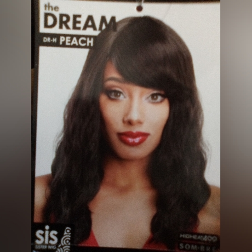 Wavy Wig - Picture 4 of 5